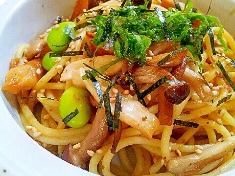 シソの香りがフワっ✿枝豆としめじの和風醤油パスタ❤